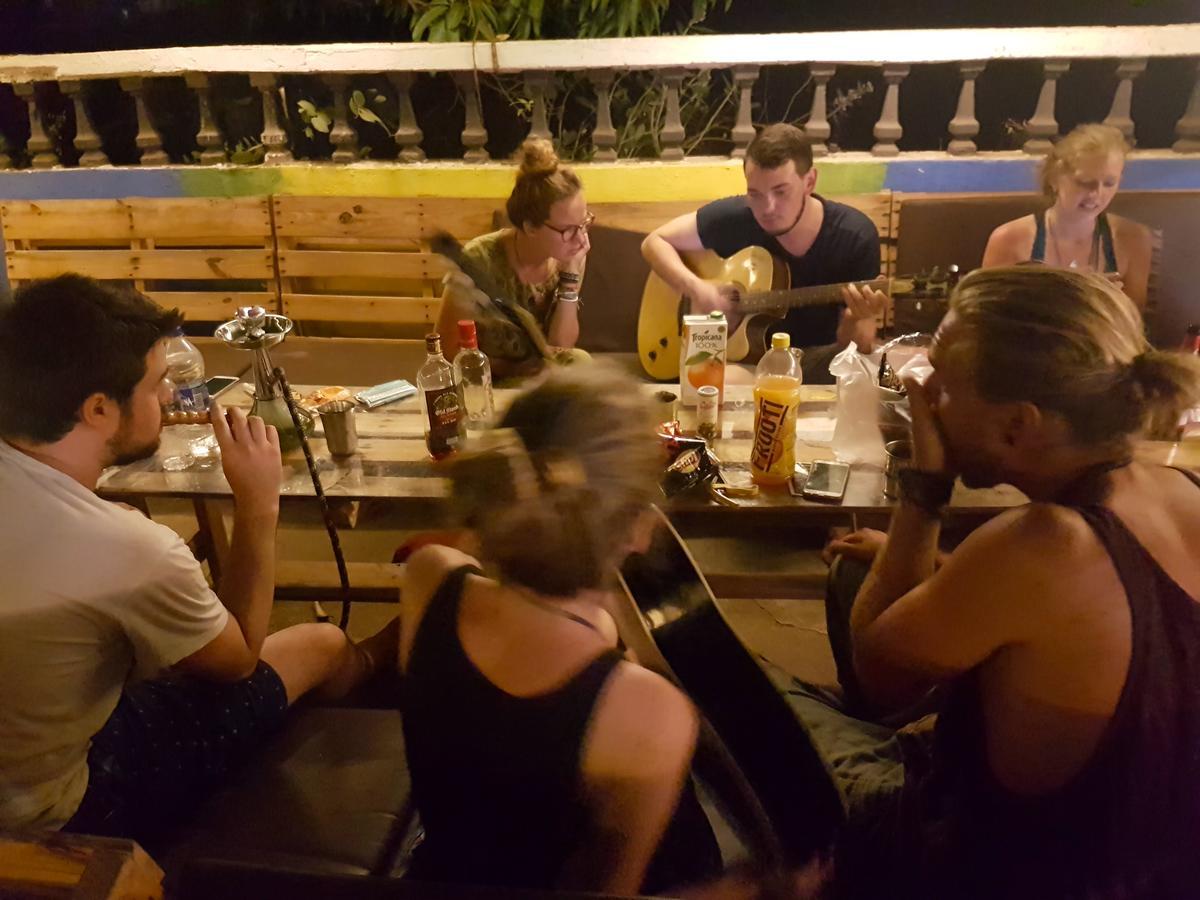 Happy Panda Hostel Arambol Goa Exterior foto
